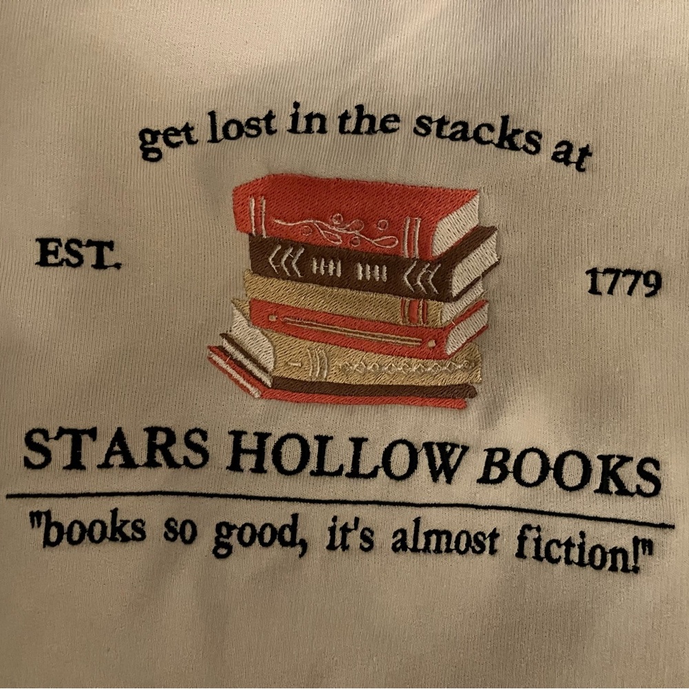 Gilmore Girls Stars Hollow Books Embroidered sweatshirt unisex L never worn.